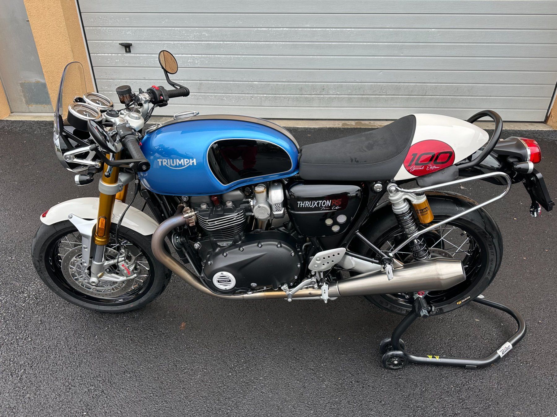 Triumph Strada: Triumph Thruxton 1200 RS spécial edition – Usato da Cugy venduto da pierreburton70