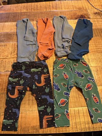 Baby Kleider Set, Grösse 74, Bodies & Hosen, Top Zustand!