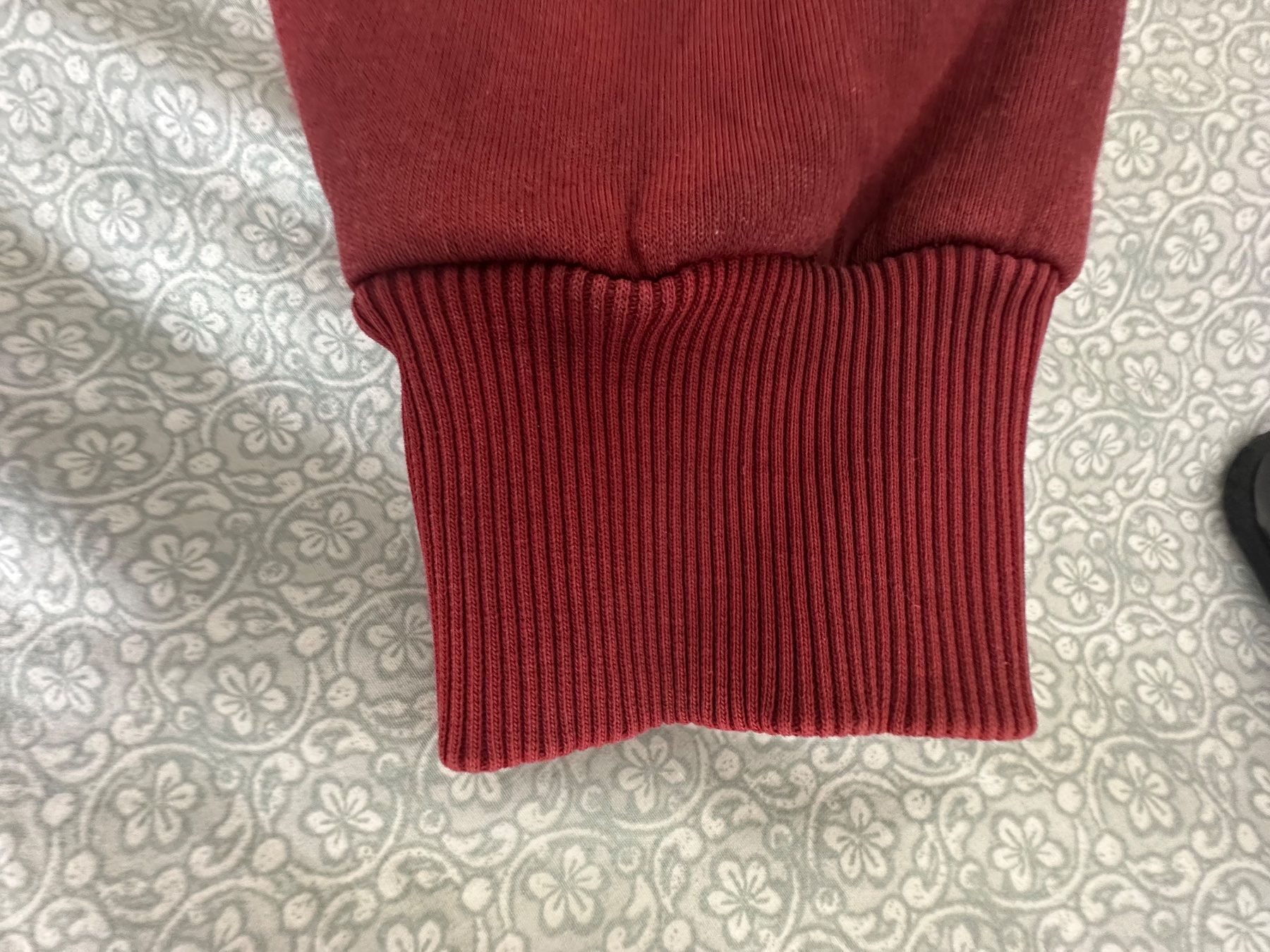 Pullover & Sweatshirts: Designer Pullover – Gebraucht aus Basel von ari_qn6c 1