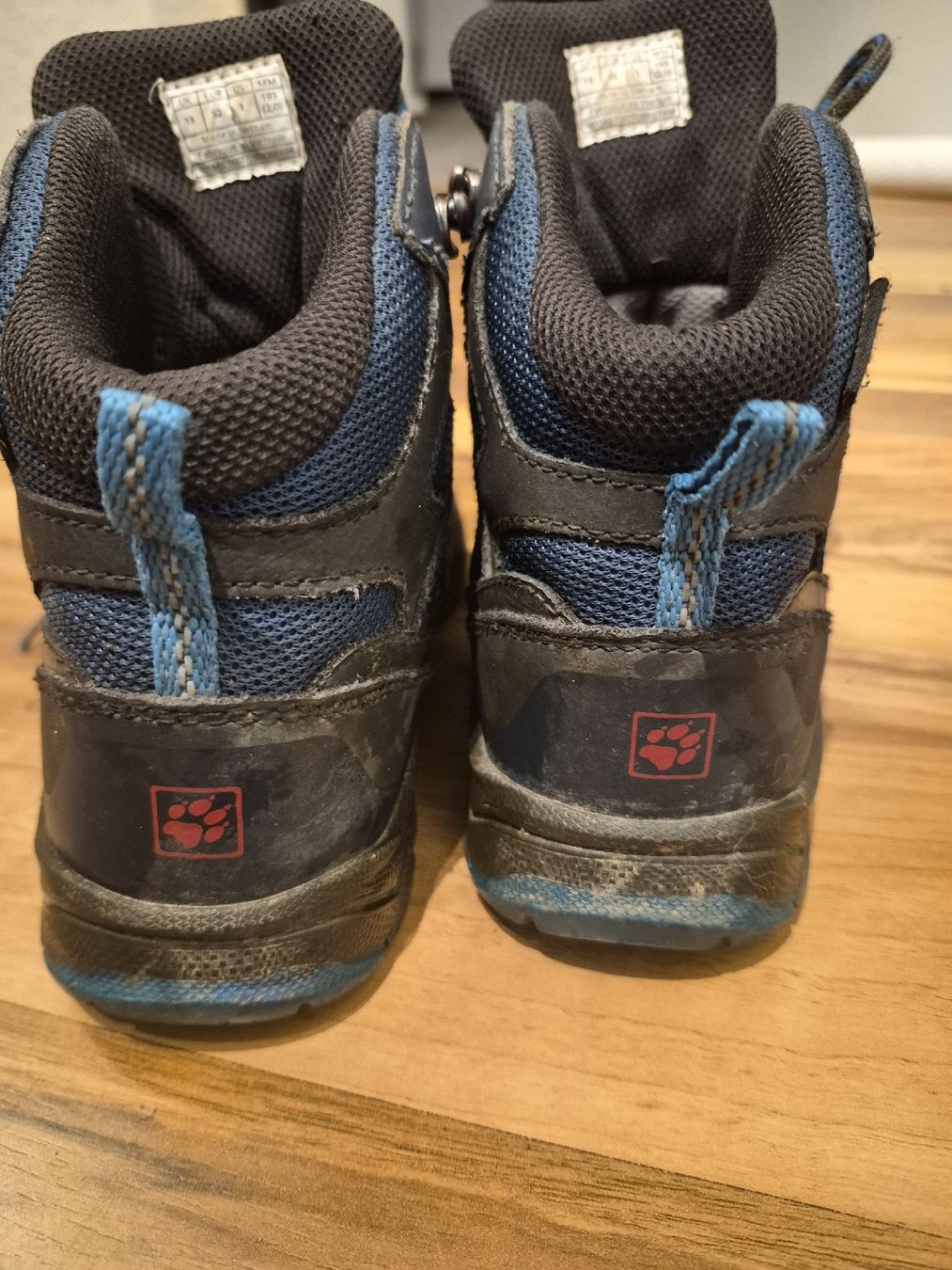 Scarpe da uomo: Wanderschuhe Jack Wolfskin Gr 32  – Usato da Villigen venduto da KaAn12 4