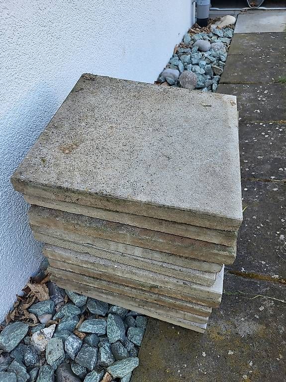 Rivestimenti per pavimenti: Gartenplatten – Usato da Züberwangen venduto da Zolo02 1