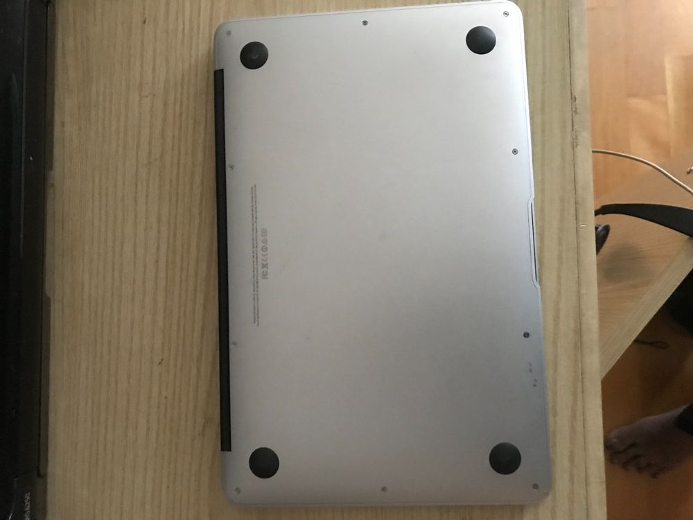 Apple MacBook Model A1465 | Kaufen auf Ricardo
