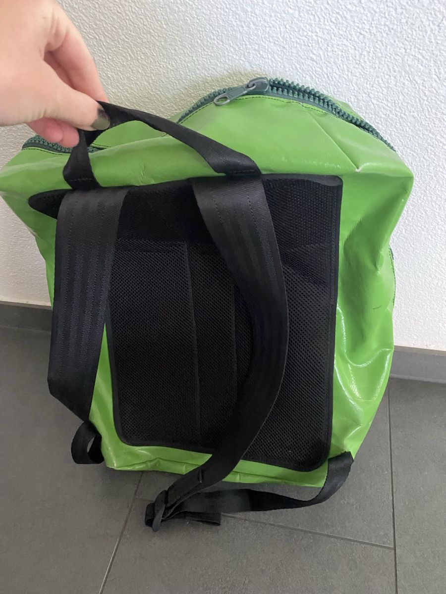 Freitag Zaini: Freitag Rucksack Fringe grün – Usato da Muri AG venduto da sonneblueme10 2
