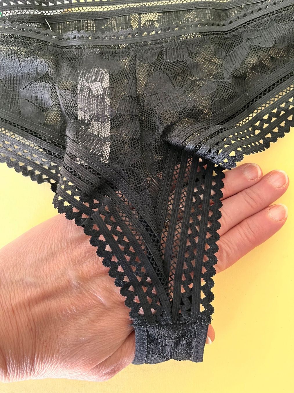 Passionata Altra biancheria intima: String, PASSIONATA, Grösse 38, Schwarz mit Blumenmuster – Nuovo e nell'imballaggio originale da Rudolfstetten venduto da gst_g7xl 4