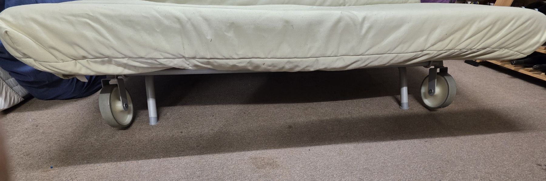 Ikea Divani: Bettsofa von IKEA – Usato da Zürich venduto da Giorgi1 3