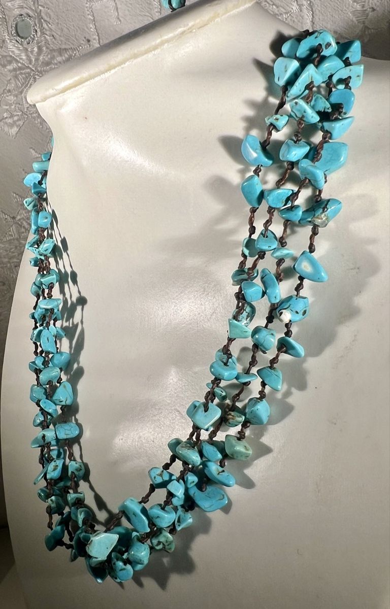 Ketten: Collier vintage 70s 4 rangs chips turquoises – Gebraucht aus Genève von DELIRBEADS 3