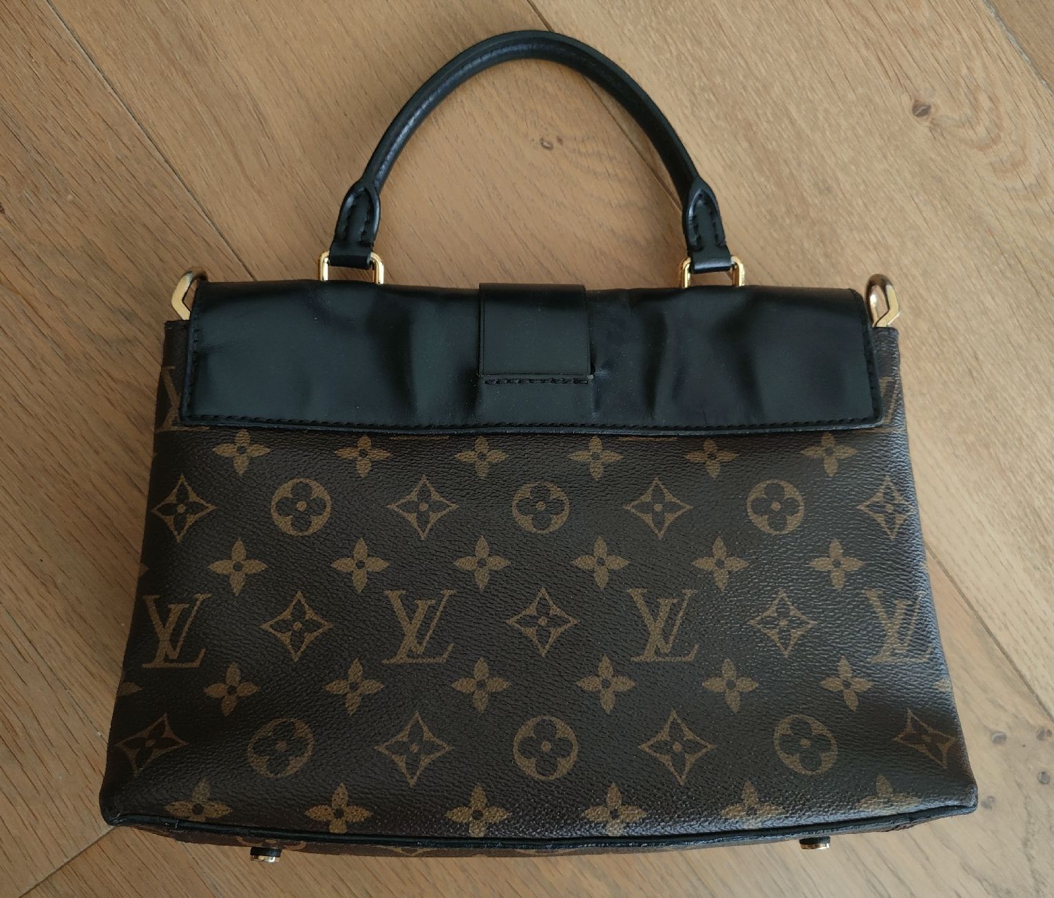 Louis Vuitton Sacs: Louis Vuitton one handle flap bag monogram – D'occasion à Zürich par R-2015 1