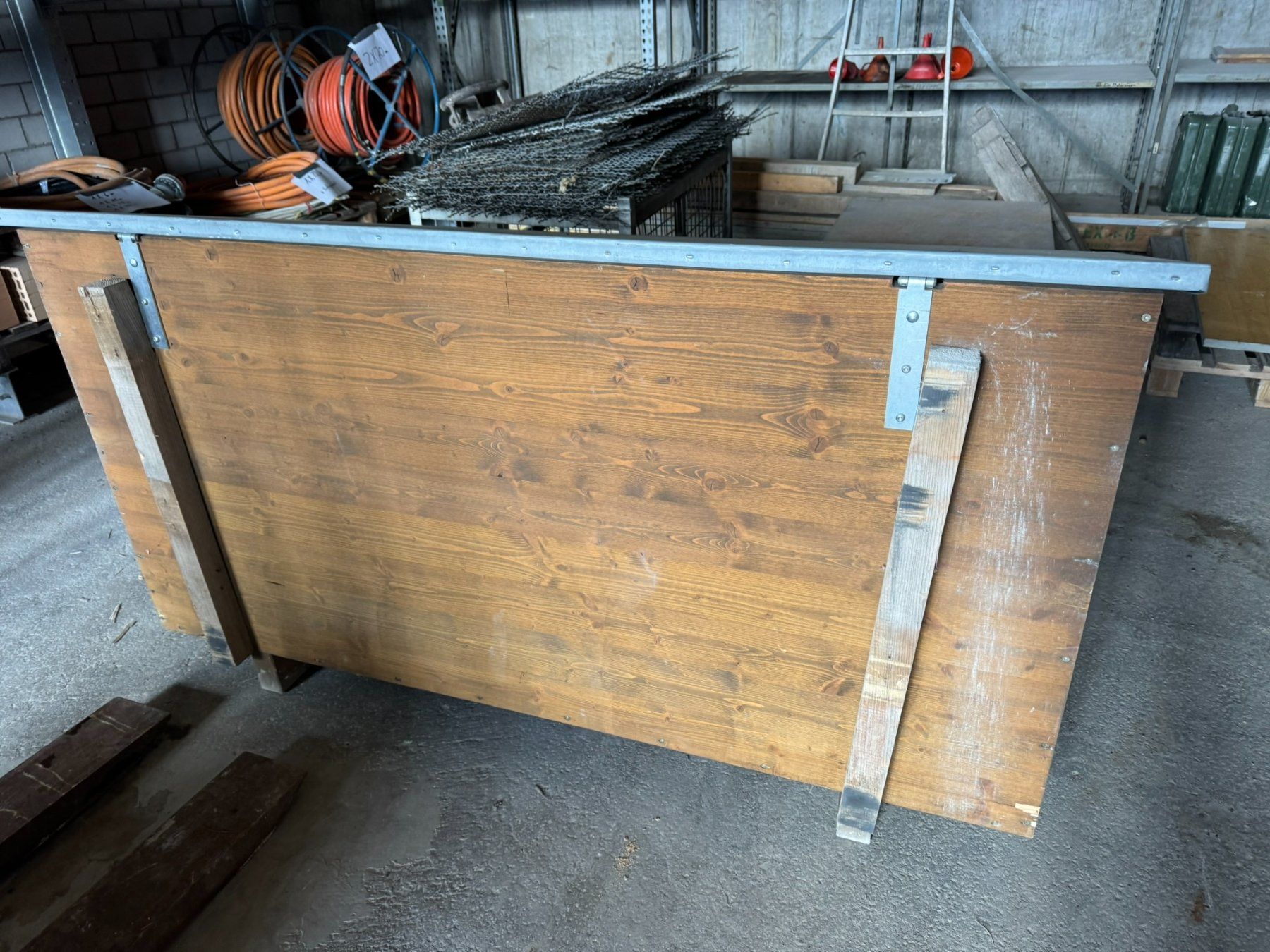 Casse di trasporto: Werkzeugkiste mit Schrägdeckel – Usato da Eschenbach SG venduto da ssc_tc6x 1