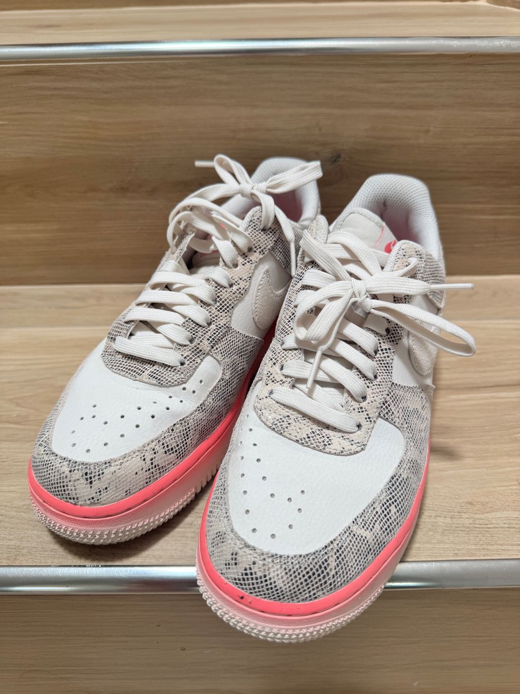 Nike Chaussures hommes: Nike air force 40,5 – D'occasion à Porza par kaj_d5q7 1