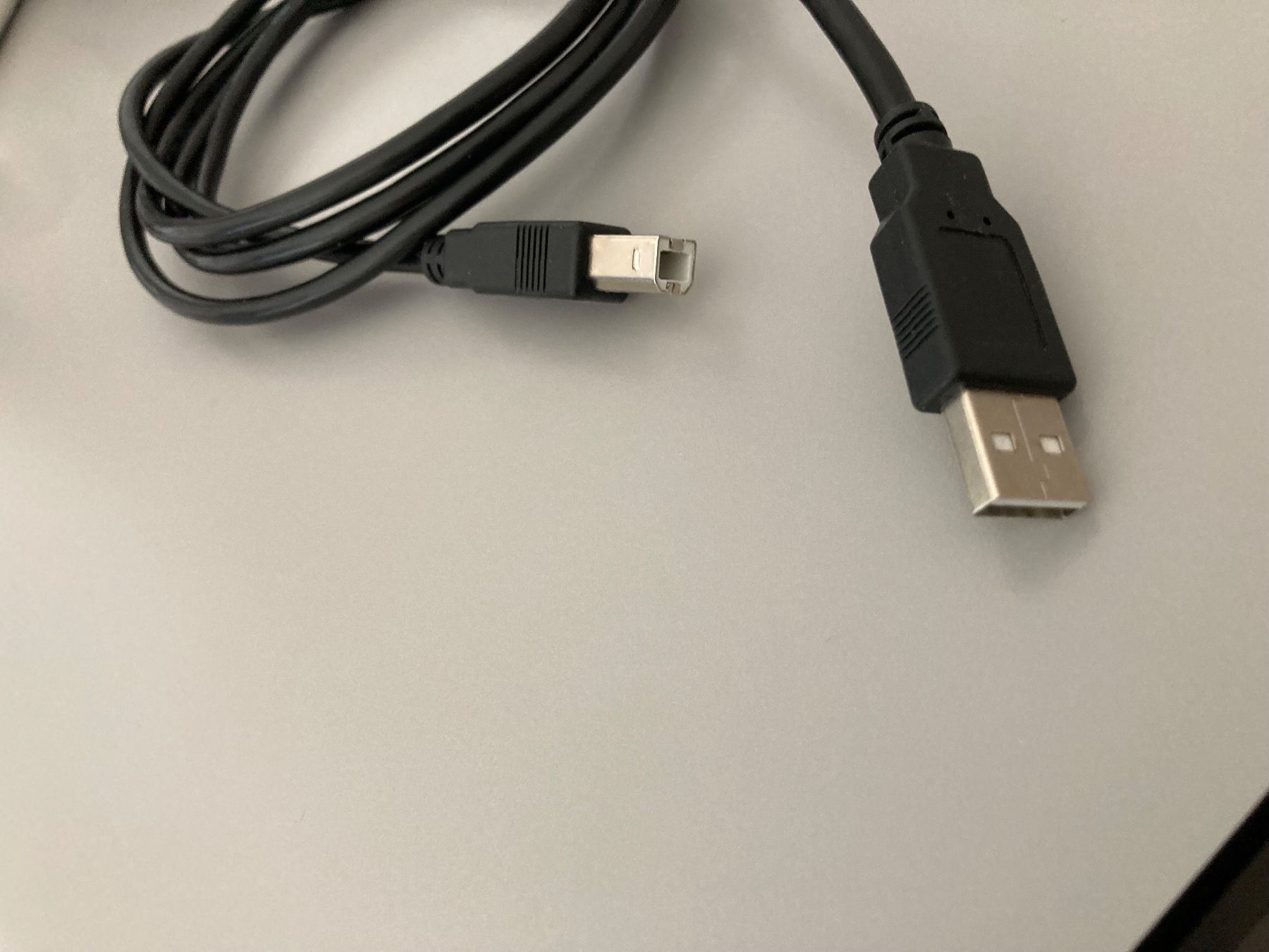 Cavi: USB-A zu USB-B Kabel – Usato da Hochdorf venduto da Obladi 1