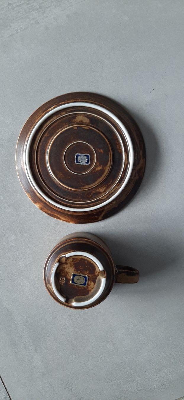 Tassen: 6 Kaffeetassen mit Unterteller, braun/beige – Neu (gemäss Beschreibung) aus Zuzwil SG von alfaromeo159ti 2