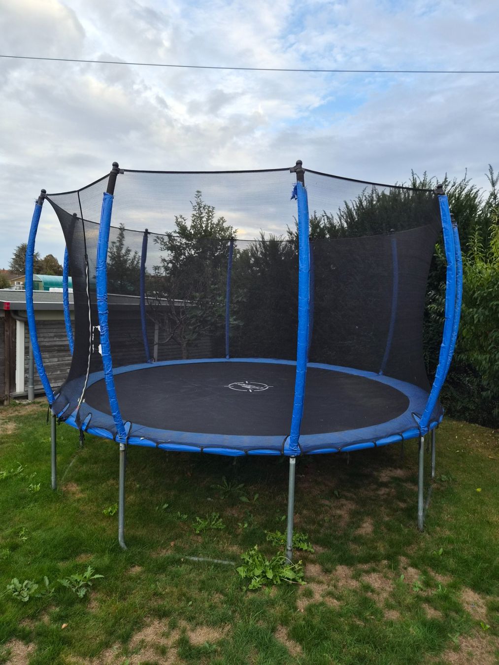 Trampolines: Trampolin gross CRANE – D'occasion à Wolfwil par Mogli67