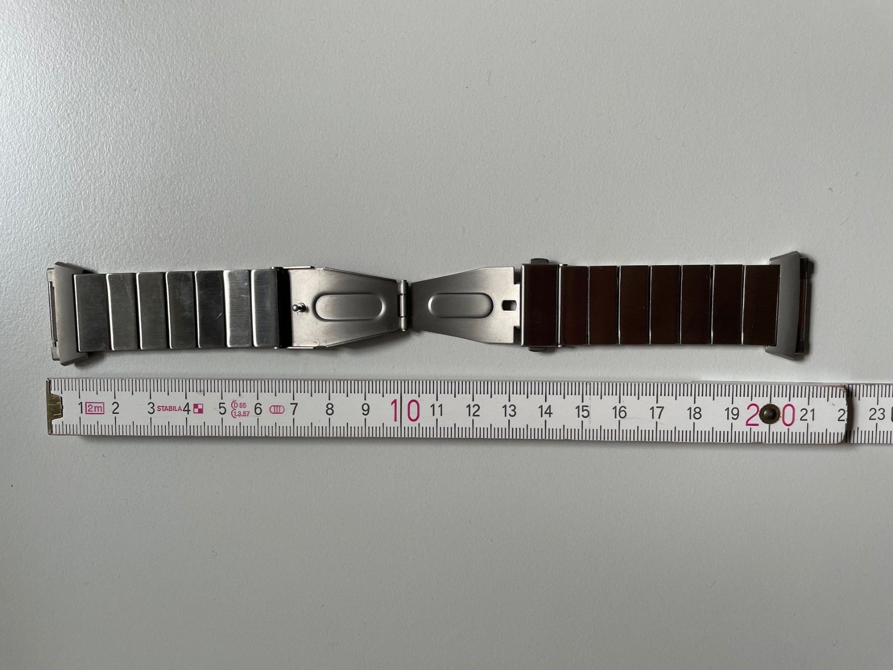 Bracciali & Braccialetti: Fitbit Uhrenband Stahl – Usato da Schnaus venduto da sueg01 1
