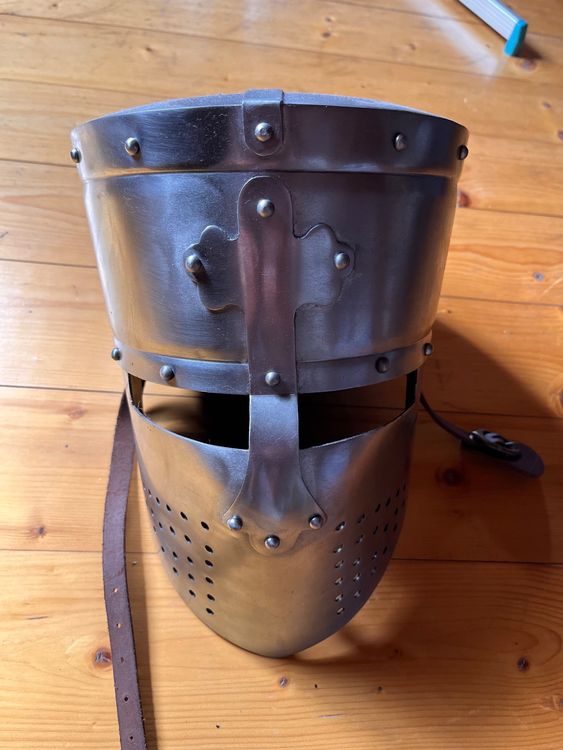 Helm Mittelalter Kreuzritter Ritter (Gebraucht) in Maienfeld für CHF ...