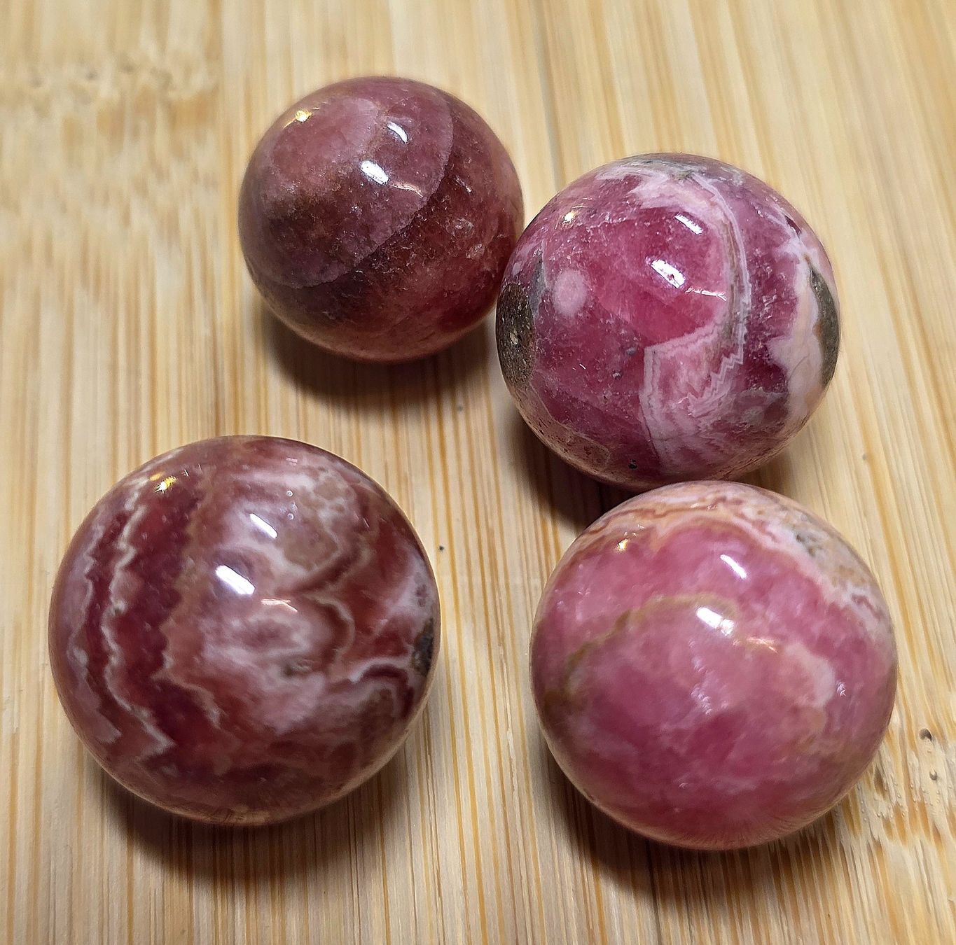 Minerali & Pietre curative: 4 Rhodochrosit Kugeln E 40.38g – Nuovo e nell'imballaggio originale da Matzingen venduto da Shay_Crystalz 1