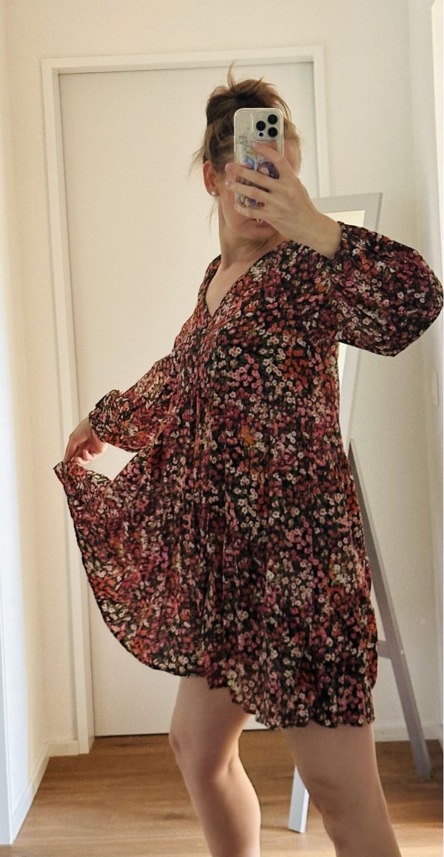 H&M Robes: Babydoll Kleid – D'occasion à Liestal par ell_6xc7 1