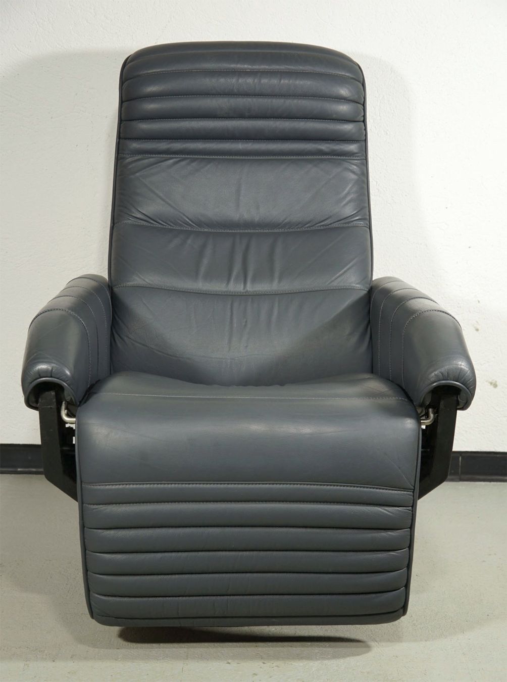 Poltrone: Dänischer Designklassiker Relaxsessel Action Recliner – Usato da Meggen venduto da Trouvaillen 1