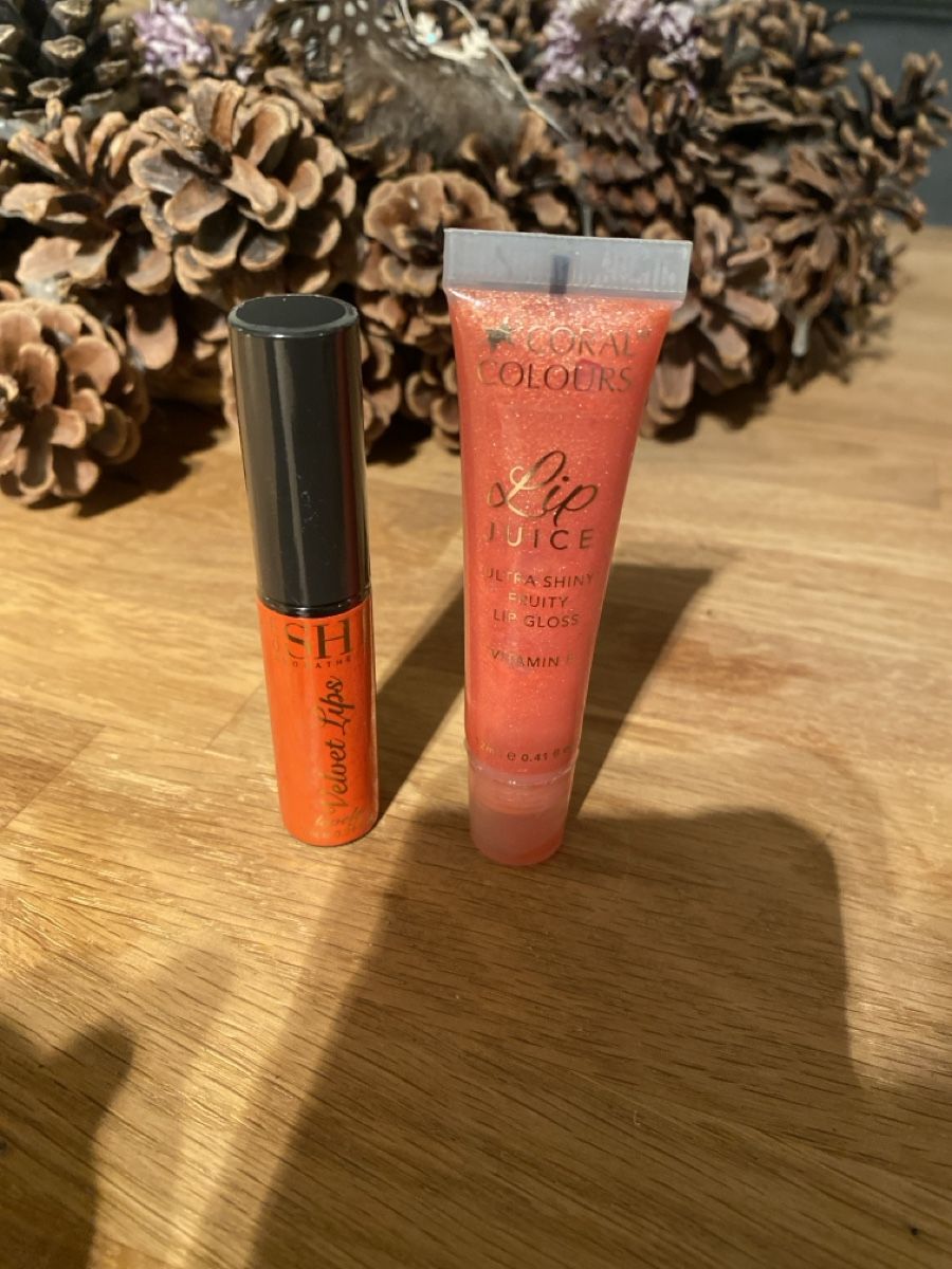 Make-up: Lipgloss von She und Coral Colours – Gebraucht aus Meilen von zap_8gx2