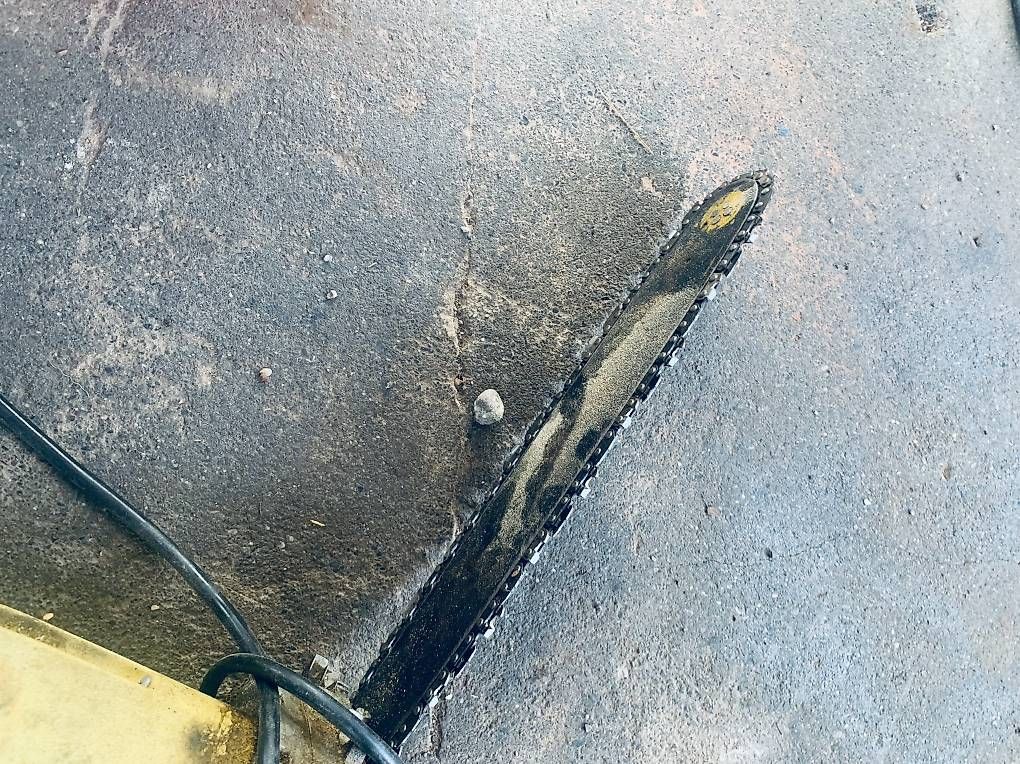 Sägen: Elektro Kettensäge  – Gebraucht aus Horgen von 11sh 3