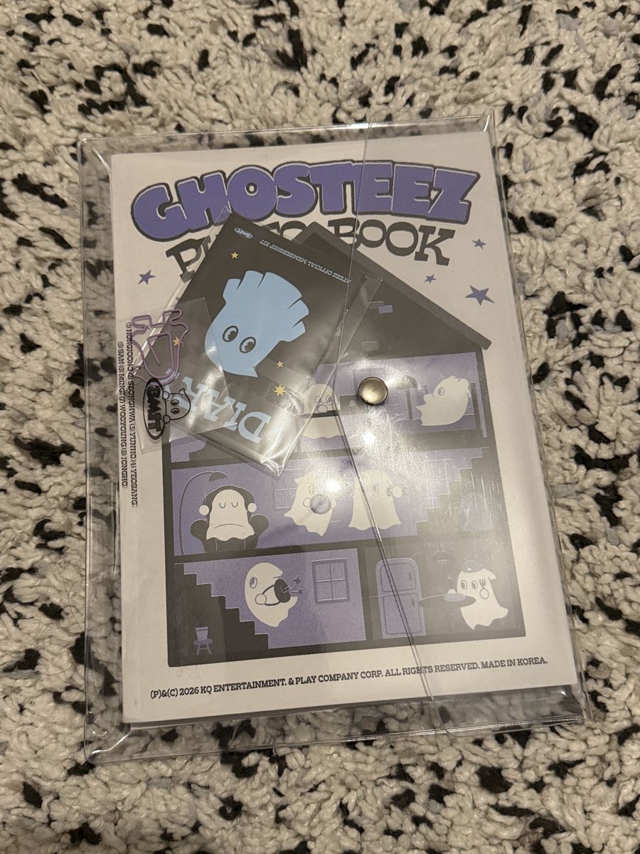 BD: ateez ghosteez membership kit  – D'occasion à Figino par 1024sells
