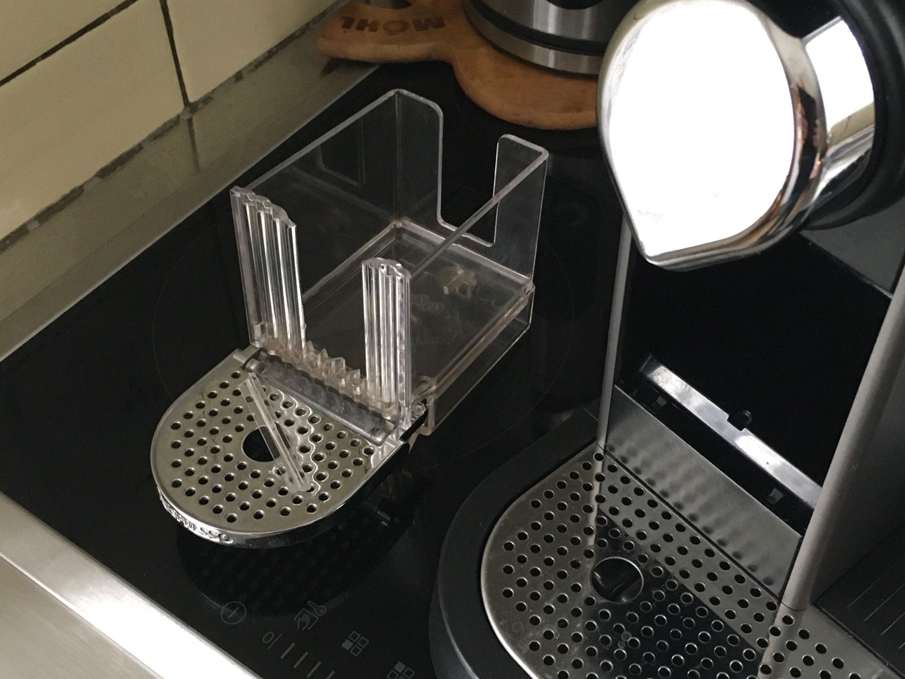 Nespresso Kaffeemaschinen & Espressomaschinen: Nespresso Citiz & Milk Coffee Machine – Gebraucht aus Zürich von Peterba 1