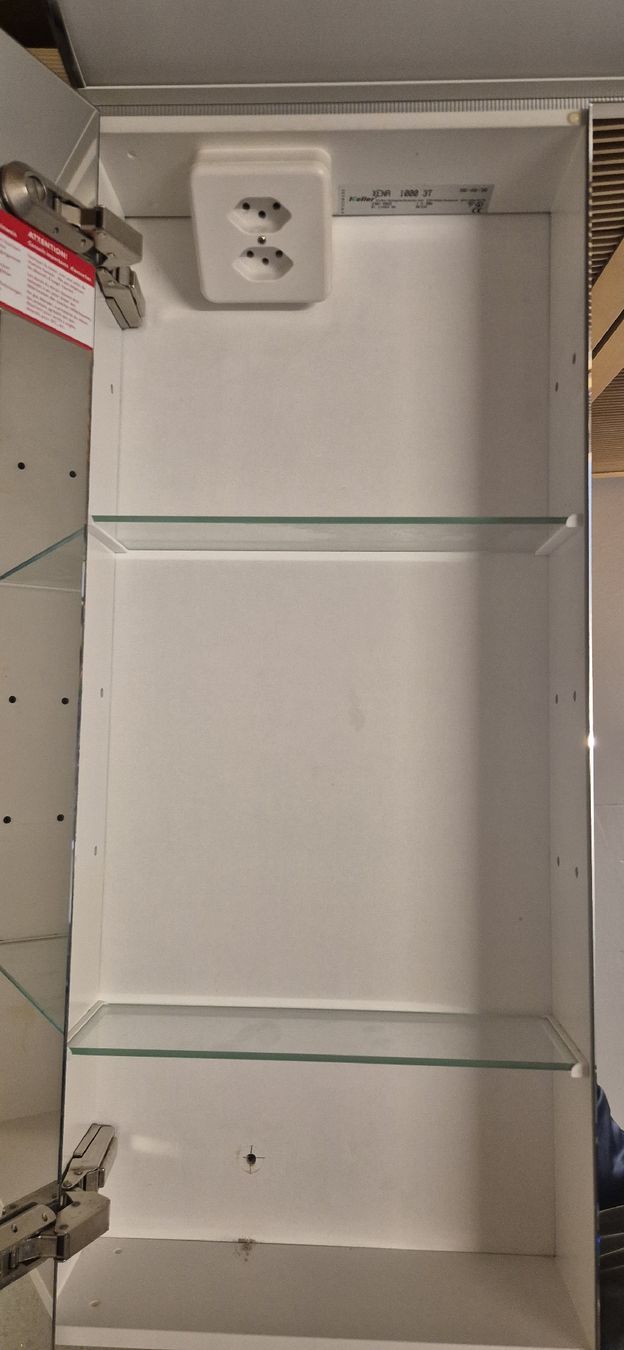 Spiegelschränke: Spiegelschrank Keller Xena – Gebraucht aus Ennetbürgen von Rogerbr93 2