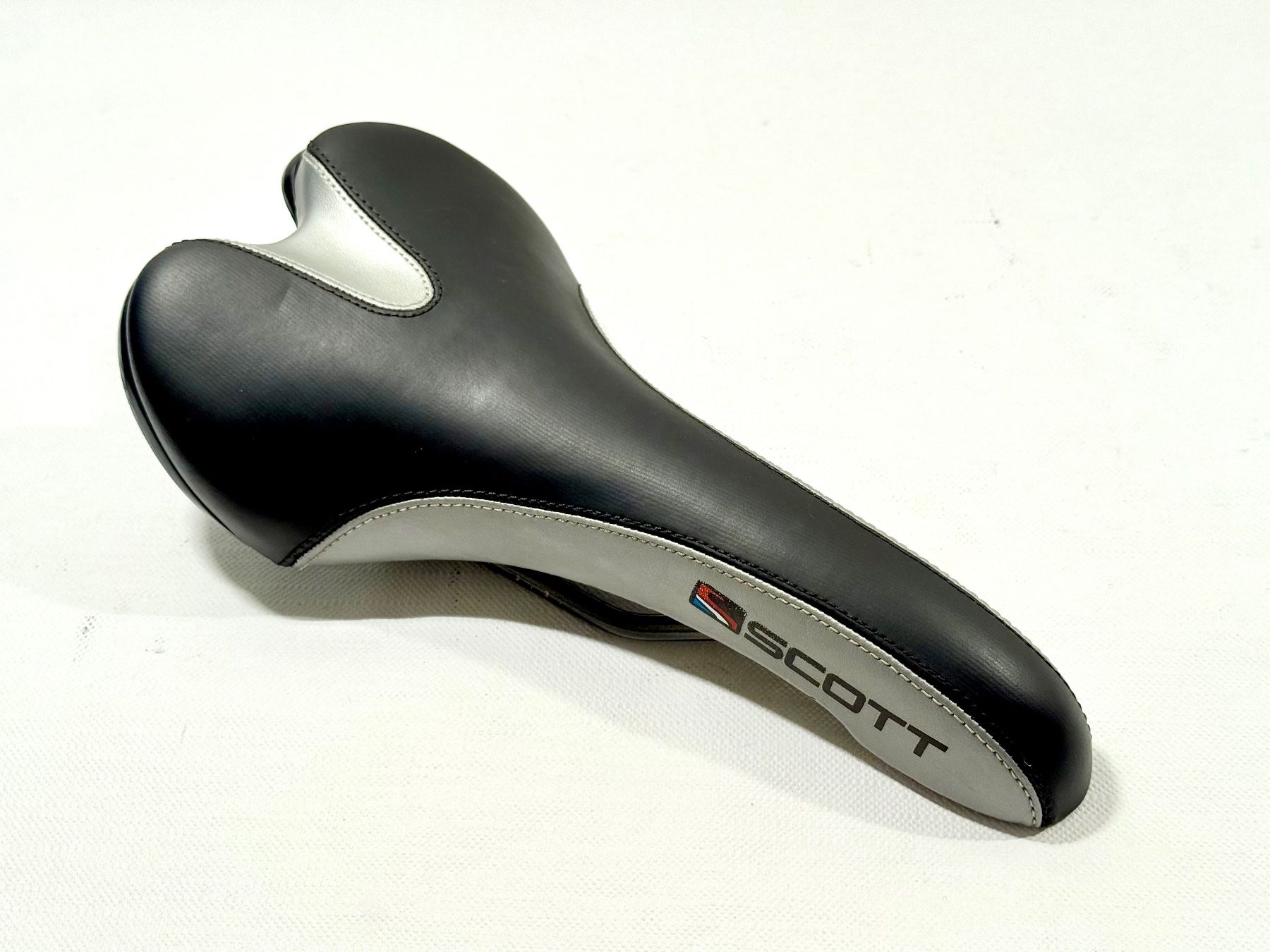 Scott Ersatzteile: Viscount SCOTT Leather Saddle Sattel 325g – Gebraucht aus Luzern von bikeandbeltcom