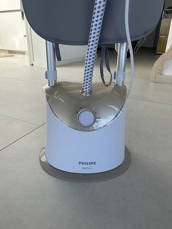Philips Dampfreiniger: Philips Clothes / Garment Steamer + Stand – Gebraucht aus Thalwil von pal_x28f 4