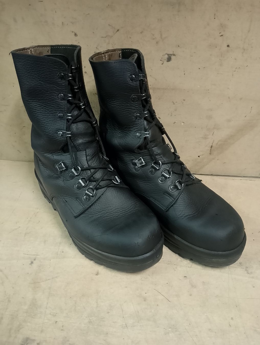 Minerva Scarpe da uomo: Kampfstiefel 90 Schweizer Armee Grösse 270/7 ca 40.5 – Usato da Safenwil venduto da dodgewc12 7