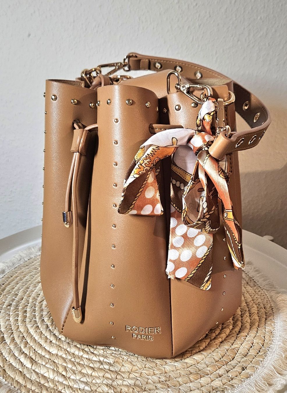 Autres vêtements & accessoires: Sac à main avec trousse NEUF – Neuf avec emballage d'origine à Nyon par nay_y72c 2