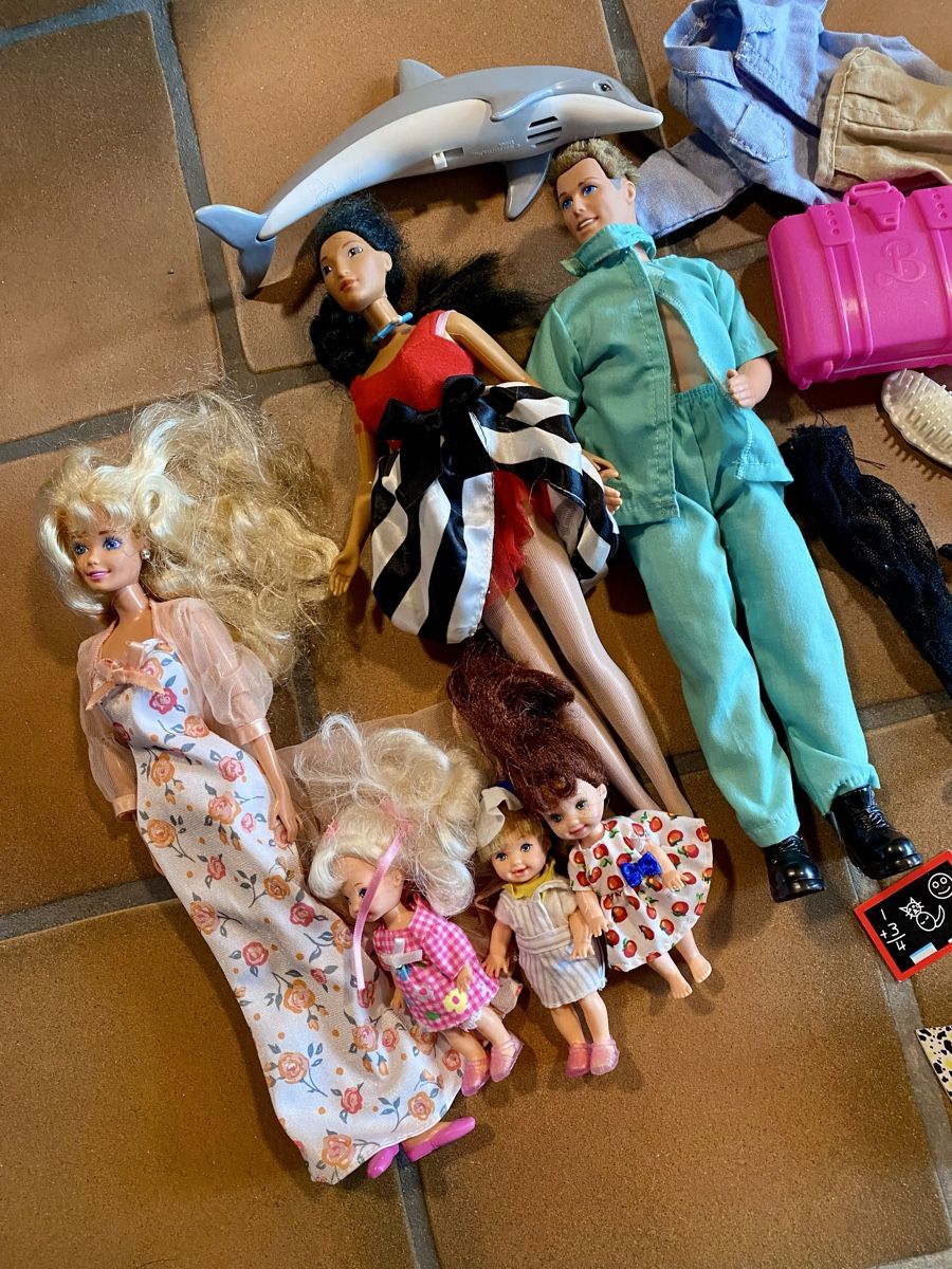 Puppen: Barbie Kleider, Schuhe & Accessoires - Set – Gebraucht aus Niederuzwil von paevi14 1