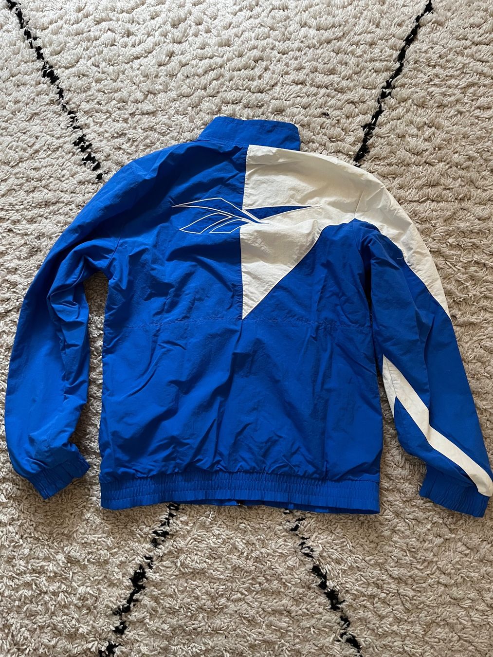 Reebok Giacche: Reebok Jacke, Grösse M, Top Zustand – Usato da Chur venduto da lea_qg88 3