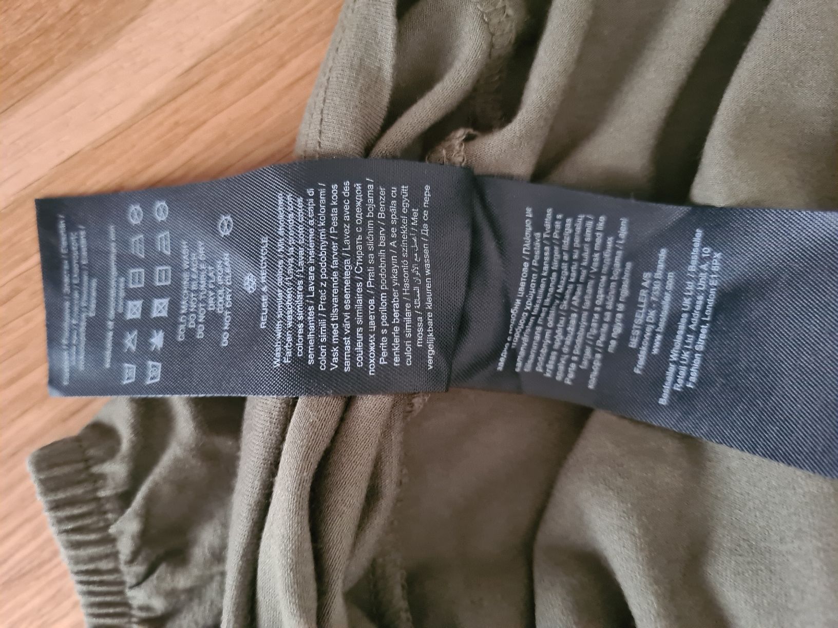 Only T-Shirts: ONLY Shirt Olivengrün Gr XL – Neu (gemäss Beschreibung) aus Winterthur von Jana1701 6