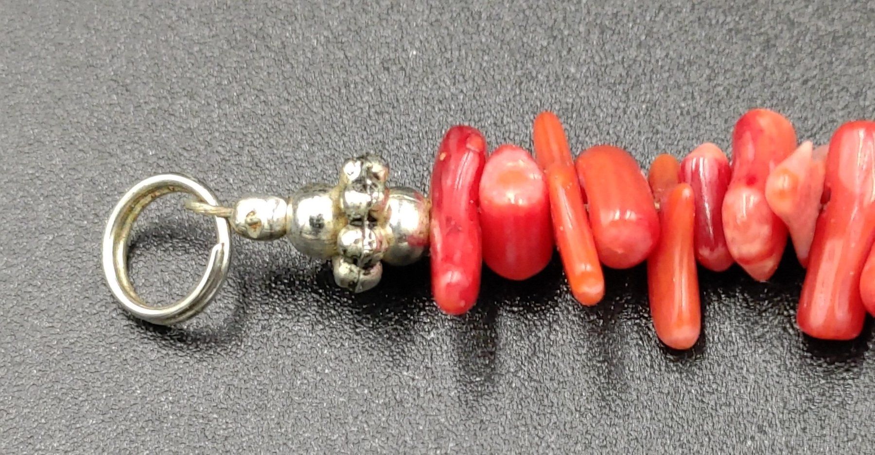 Armbänder & -reifen: Korallen Armband – Gebraucht aus Rorschacherberg von snOOpydOg11 7