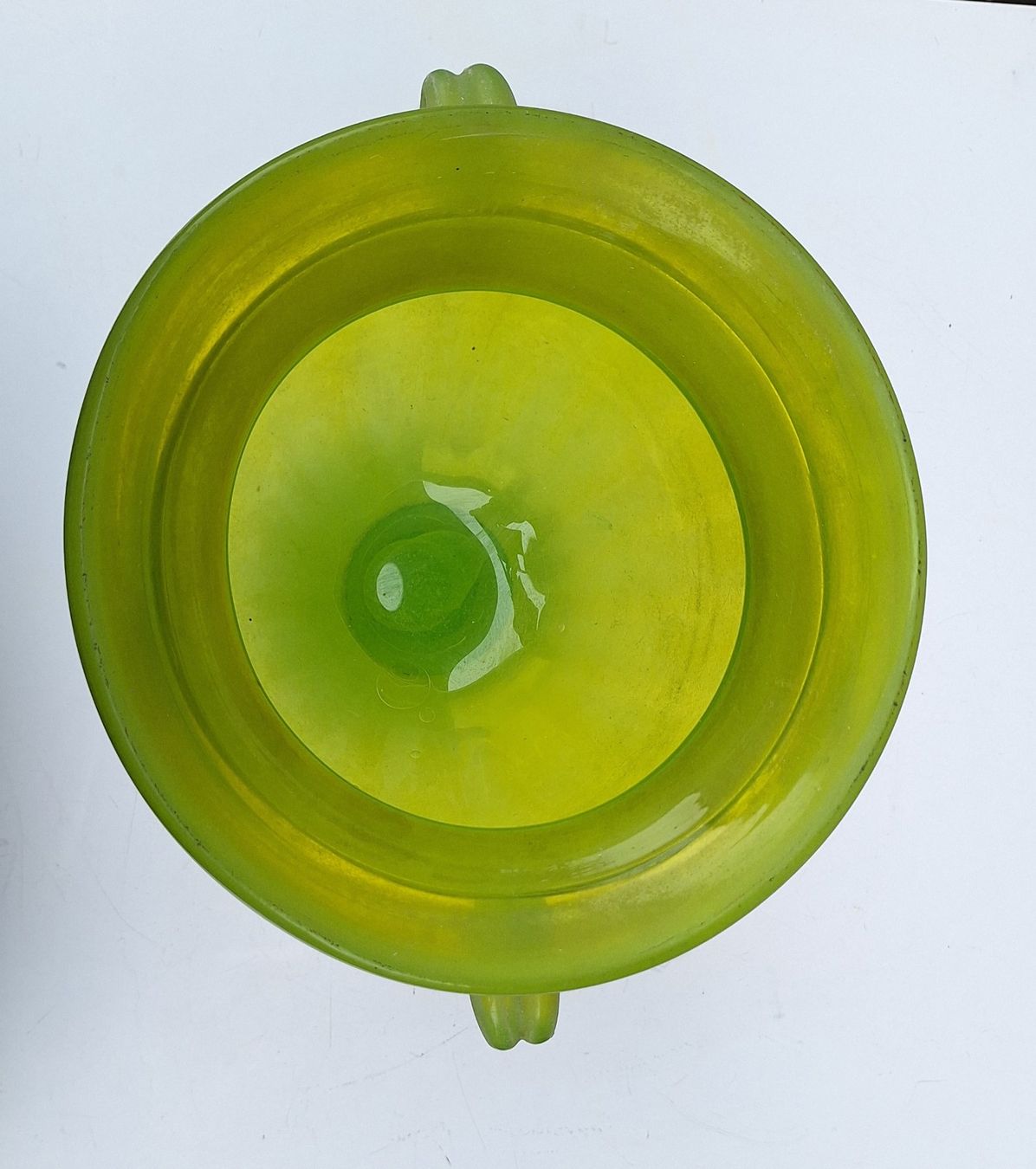 Vasi & Recipienti: Grüne Vintage Vase mit Henkel – Usato da Weinfelden venduto da JoeBaer 3