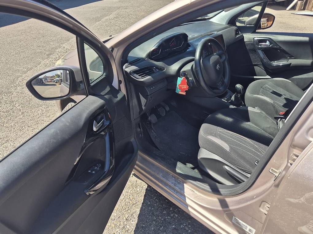 Automobili: Peugeot 208 Benzin Schalter 2013 – Usato da Schwadernau venduto da MS90s 5