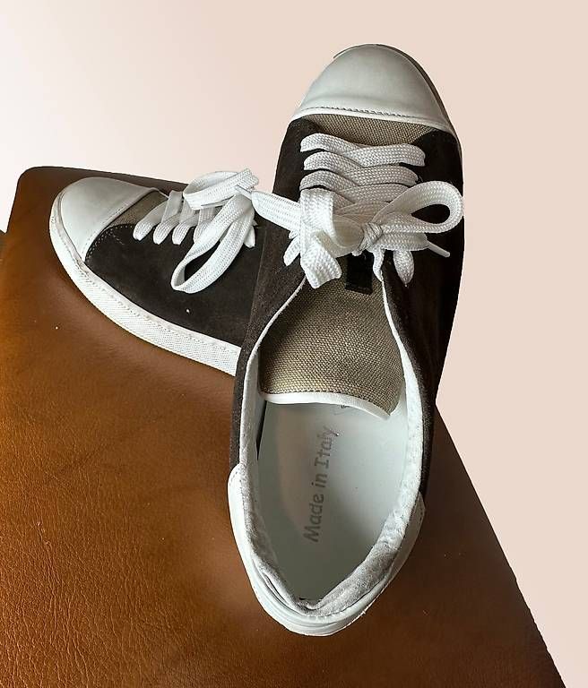 Scarpe da uomo: Braune Sneaker 42 – Usato da Kriens venduto da SupiDupiDeal 3