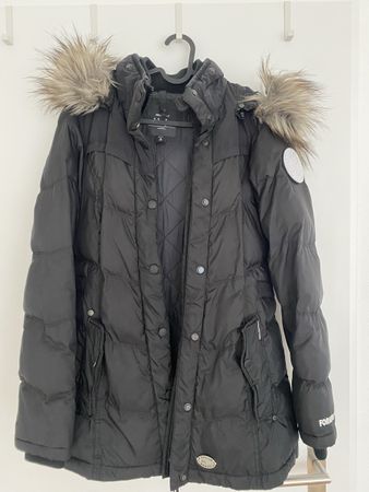 Khujo Winterjacke, schwarz, Grösse S, Top Zustand!