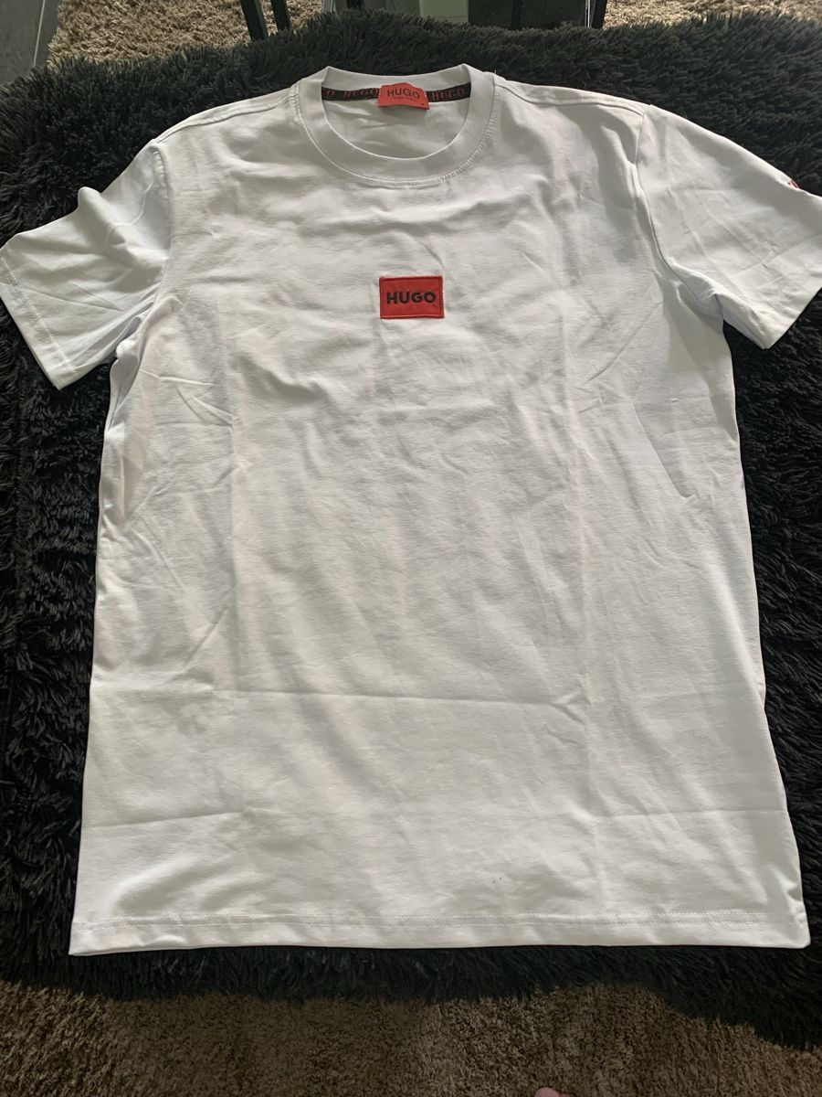 Hugo Boss T-shirt: Hugo Boss Shirt  – Usato da Bergdietikon venduto da zor_856j