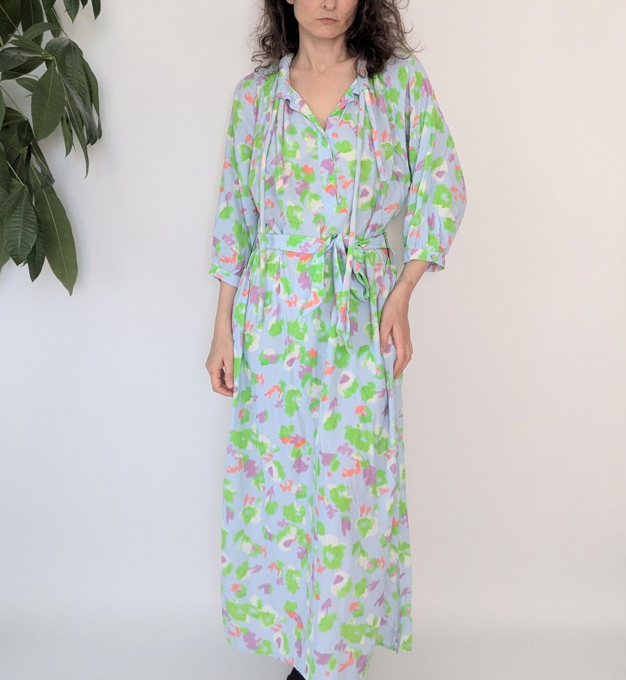 Kleider: Kleid CKS Blumenmuster Blau Lila Grösse 36 – Gebraucht aus Rorschach von olg_5qq2 7