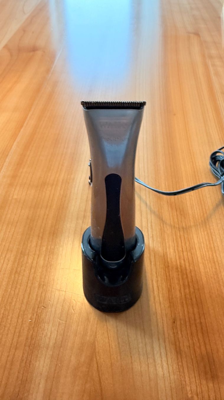 Wahl Taglio: Wahl ProLithium Haarschneider gebraucht mit Ladestation – Usato da Zürich venduto da Nimbusso 1