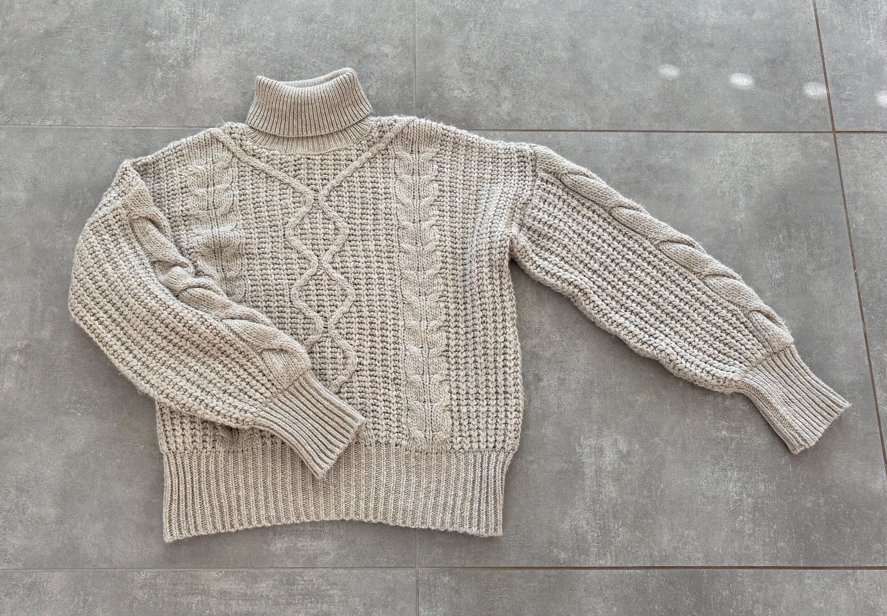 Maglioni & Felpe: Pullover weit Zopfmuster Strick Rollkragen Gr.S/M – Usato da Siblingen venduto da Vany_McDougall 4