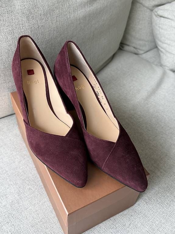 Scarpe da donna: Högl Pumps aus echtem Wildleder – Usato da Zürich venduto da YanaZam 2