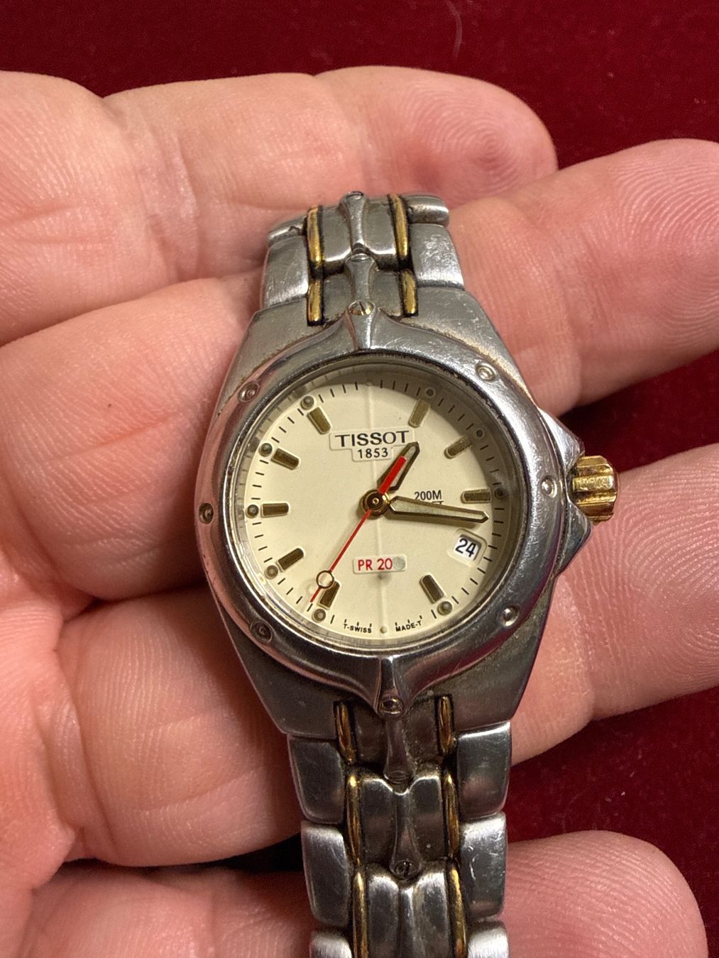 Tissot Montres: Tissot Quarz 26 mm – D'occasion à Pfeffingen par Allhandelklgwatches