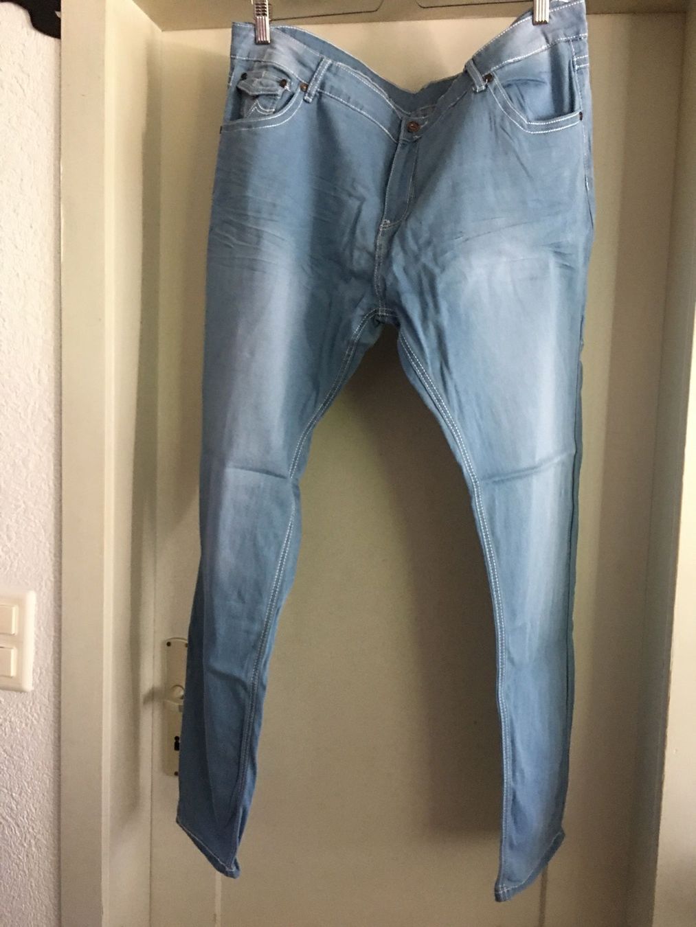 Jeans: Coole Jeans – Nuovo e nell'imballaggio originale da Oberentfelden venduto da Judyku