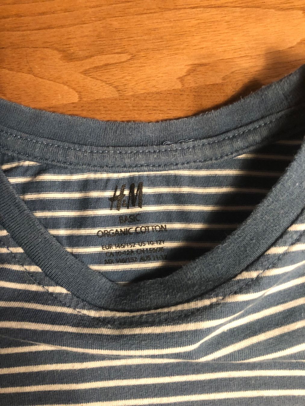 H&M Hemden, T-Shirts & Polos: T-SHIRT  gestreift  146/152 H&M – Gebraucht aus Wattwil von jopara 1