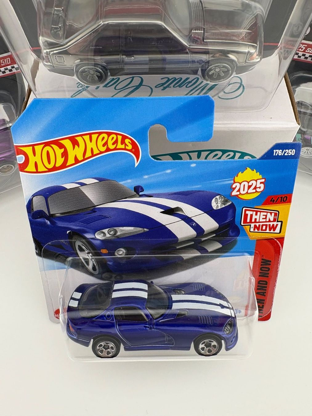 Hot Wheels Modellini d'auto: Hot Wheels '96 Dodge Viper GTS - 2025 - 176/250 – Nuovo e nell'imballaggio originale da Flawil venduto da HeisseReifen 1