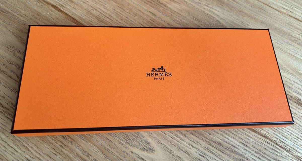 Hermès Foulards, Tücher & Schals: NEW Hermes gavroche silk 100% 42x43cm – Neu und originalverpackt aus Chavannes-de-bogis von nas_7xbg 3