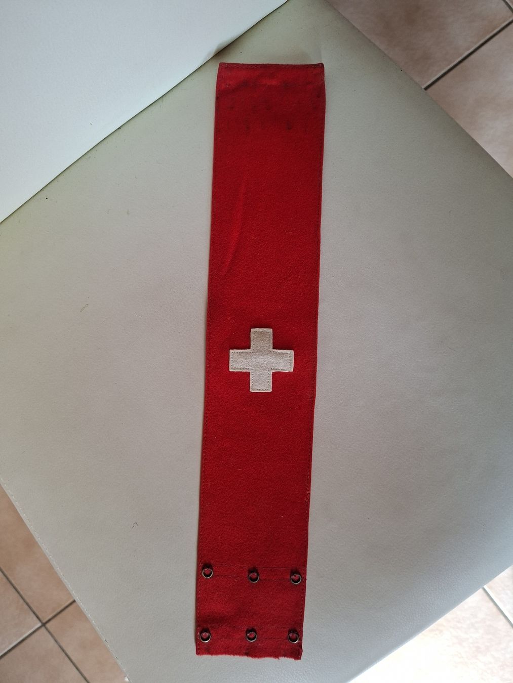 Schweizer Armee Uniformi: Schweizer Armee Militär Armbinde FHD – Usato da Schwanden Sigrisw venduto da cadieux71