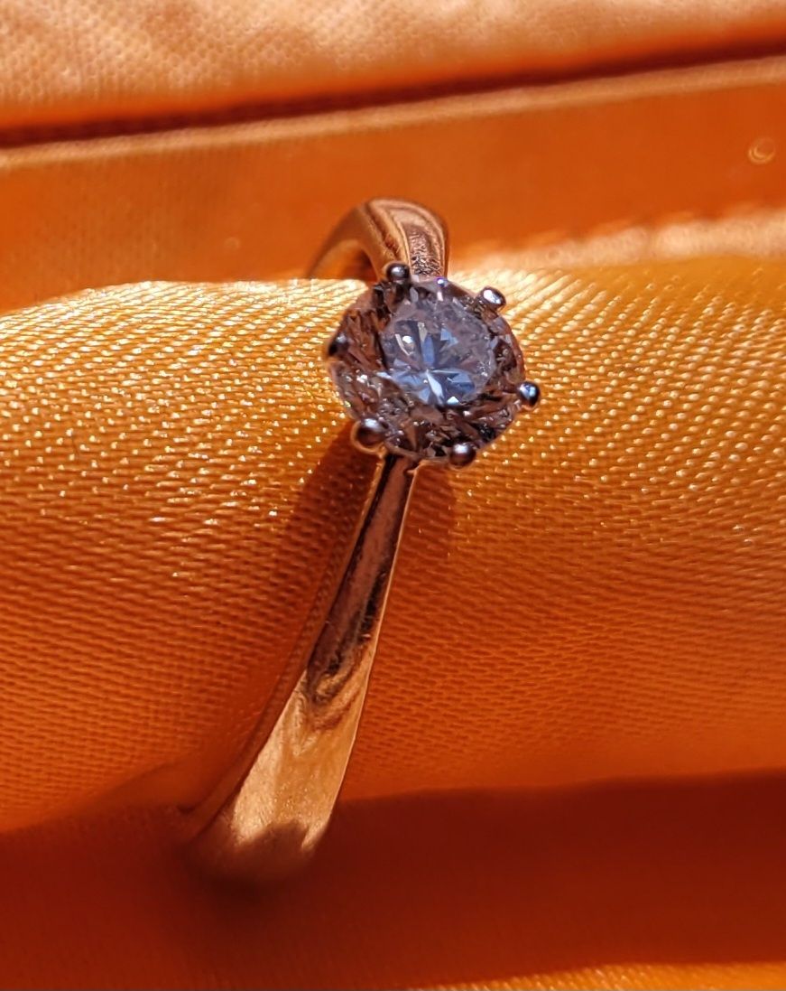 Ringe: Solitär Diamant-Ring Weissgold – Gebraucht aus Gams von kat_lg5l